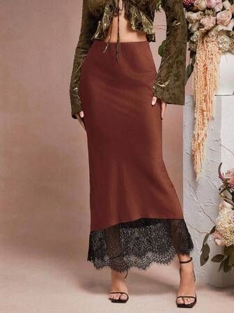 L'Amorae Enfärgad midikjol med spetskant och låg midja