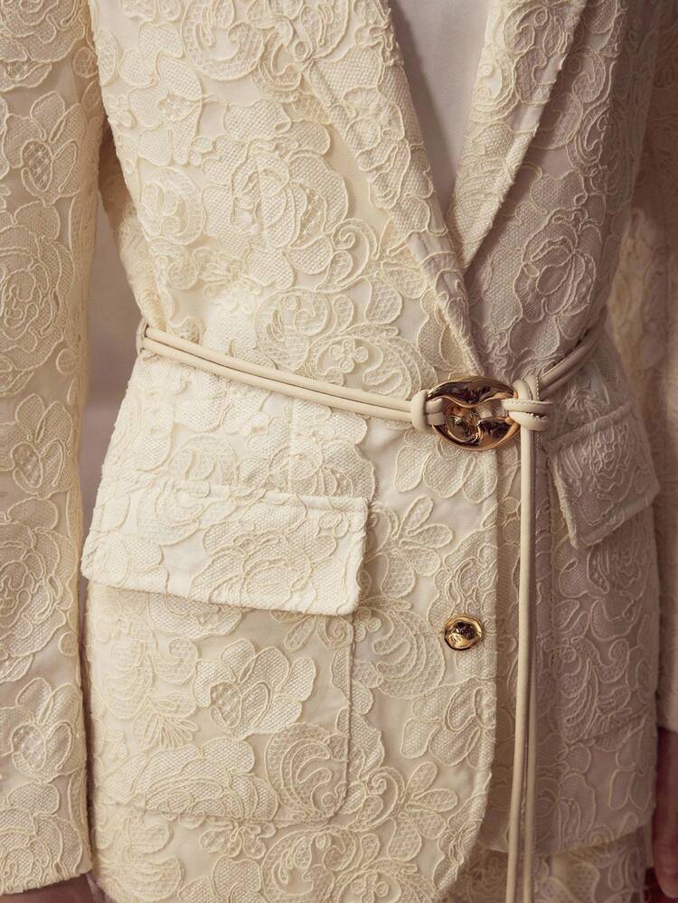 EMBROIDERY BELTED BLAZER