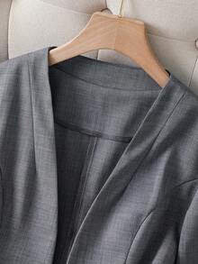 Franclia 女士优雅通勤V领短款长袖外套，适合秋季、冬季等各种场合，优雅时尚，休闲通勤、商务办公、日常休闲百搭，尽显气质，都市教师职业装。