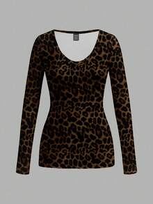 Attitoon Vintage Leopard Print Graphic V-Neck Slim Fit Long Sleeve T-Shirt For Women,Dark Brown,Autumn,Seksi Chic,Night Out,Y2K Boho Hippie Cheetah Top - White - View 3