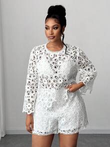 Maweii 这款优雅的白色蕾丝花卉大码衬衫非常适合春季、秋季、新年和圣诞节穿着。也是度假、夏季、派对和花卉主题活动的理想之选。 - 白色 - 查看 4