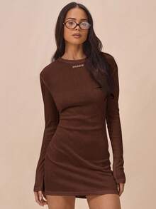 MUSERA Vestido mini de manga larga con cuello de equipo, bordado con eslogan, ligero, para verano, para ir a la librería, Ibiza, playa, festival, concierto, fiesta, cita nocturna, noche de cumpleaños, fiesta de noche - Marrón - Ver 1