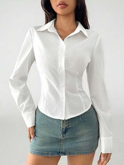 SHEIN EZwear قميص كاجوال مواكب للموضة بتصميم محتشم للاستخدام اليومي مقاس كبير أبيض