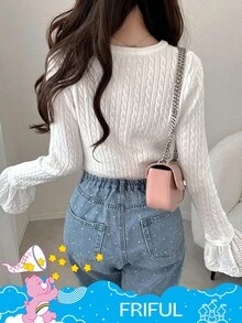 SHEIN X Care Bears FRIFUL 女式圆领喇叭袖撞色蕾丝紧身毛衣，正面有字母刺绣 - 白色 - 查看 4