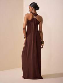 Zivah Lễ hội âm nhạc Xuân/Hè 2025 mới đến, Lễ Phục sinh, Ngày Thánh Patrick, Phong cách miền Tây, Du mục, Tiệc sinh nhật, Lễ tốt nghiệp, Phong cách đại học, Sinh viên, Thường ngày, Cơ bản, Giải trí, Kỳ nghỉ, Du lịch du thuyền, Bãi biển, Tắm nắng, Lan truyền, Thời trang đường phố, Khách dự tiệc cưới Boho, Đi làm, Ăn trưa, Sân bay, Váy dài hở lưng màu xanh lá cây có vòng kim loại trang trí - màu nâu - Xem 3