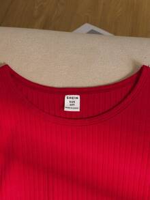 SHEIN Tween Girl 优雅红色修身圆领长袖罗纹针织金属金色套头 T 恤和黑白格子 A 字迷你裙套装，适合圣诞节、万圣节、休闲装、圣诞红、秋季装 - 紅色 - 查看 5