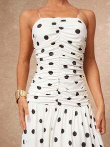 Lumalex 早春复古黑白波点褶皱紧身胸衣连衣裙，适合女士，奢华舞会、聚会、宴会、低调奢华、闪耀夺目的节日派对、锐舞派对、音乐节、郊游、度假、户外、婚礼季、宴会、圣诞节、新年等场合，层次丰富，是派对、晚宴、晚会、派对的理想之选。早春波点连衣裙，女士无肩带长款波点连衣裙，夏季白色波点长裙。 - 白色 - 查看 7