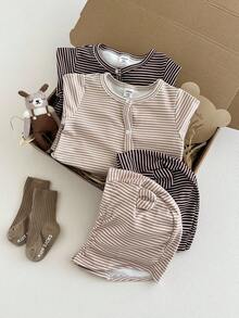 SHEIN 2pcs Baby Boys Striped Fleece Thickened Romper + Hat Set, Round Neck Warm Soft Fabric, Khaki & Coffee Color Korean Style Casual Versatile, Snap Button Design Easy To Wear, Long Sleeve & Pants Bodysuit Suitable For Outdoor In Winter, New Arrival Fall