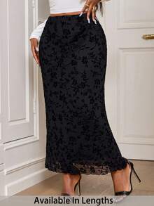 SHEIN PETITE CURVE 大码女式黑色花卉印花网眼鱼尾下摆半身裙 - 黑色 - 查看 1