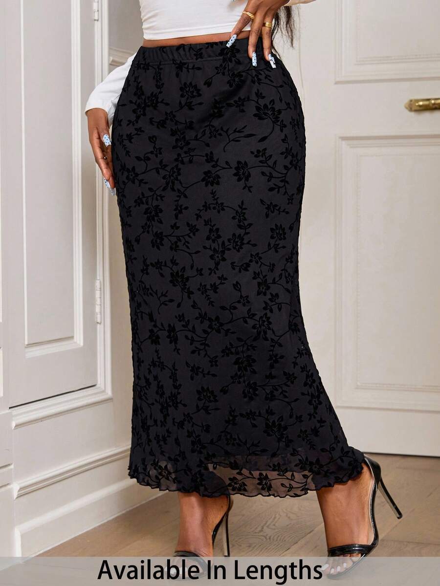 SHEIN PETITE CURVE 大码女式黑色花卉印花网眼鱼尾下摆半身裙 - 黑色 - 查看 1