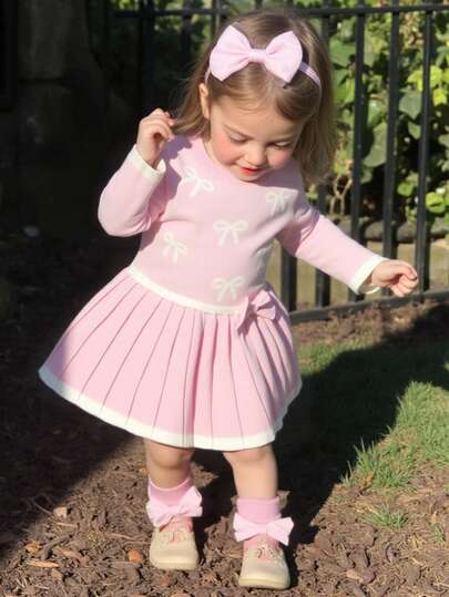 SHEIN Playful Pals Baby Girls' Casual Fashion Cute Pink Bow Pleated Knit Dress, Soft & Comfortable, Suitable For Daily, Outing, Travel, Holiday, Home, Nursery, Autumn/Winter, Christmas, Back To School, Party, Versatile Fall