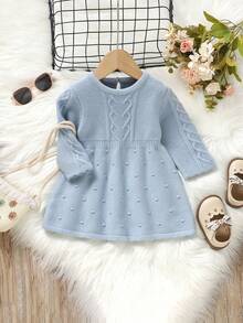 SHEIN Playful Pals Vestido de manga larga de punto azul de moda para niñas pequeñas: cuello redondo, diseño de lunares 3D y cintura, vestido de princesa dulce de estilo suéter para niños