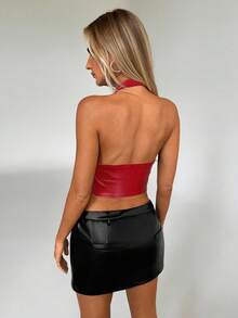 Aloruh 1 pieza Blusa sexy de cuello halter de unicolor de piel de PU de moda para mujeres - Rojo - Ver 2