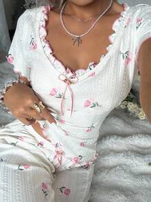 CottageSlumber Tulip Pattern Collar Splice Ruffle Trim Casual Cute Pajama Set  Cozy And Elegant Details - White - View 4