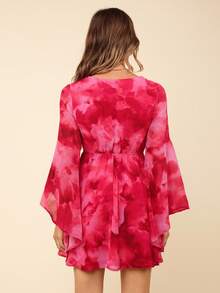 Coeurva 度假编织雪纺花卉印花 V 领喇叭不对称长袖修身女式迷你连衣裙 - 玫紅色 - 查看 5