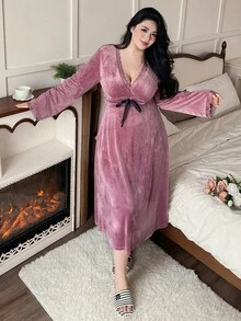 Dazy Plus Váy ngủ midi cổ chữ V tay loe bằng nhung và ren tương phản cỡ lớn dành cho nữ, gợi cảm cho mùa thu/đông, mùa thu - Màu Hồng  San hô - Xem 3