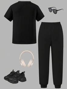 SHEIN Set 2 buc. tricou și pantaloni cu mânecă scurtă și imprimeu Ghost Element pentru copii mici, potrivit pentru toate anotimpurile