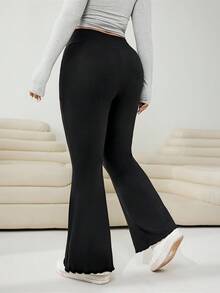 SHEIN CURVE+ 大码女装秋冬返校休闲家居服瑜伽舒适户外纯黑色针织弹力腰高腰口袋喇叭裤，带口袋打底裤 - 黑色 - 查看 2