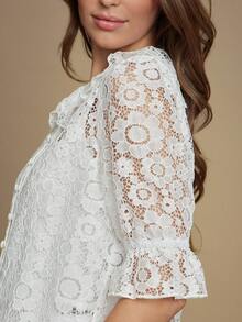 WESTFADE 花卉钩编蕾丝荷叶边领口纽扣前襟短泡泡袖宽松上衣，适合秋季、冬季穿着，波西米亚风、可爱风、西部风，适合纳什维尔乡村音乐会等场合