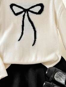 SHEIN Tween Girl Loose Casual Minimalist Comfortable Round Neck Long Sleeve Heart Pattern Sweater & Skirt Set,In Fall/Winter