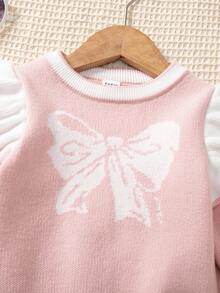 荷叶边圆领长袖蝴蝶结服装，适合居家和户外穿着