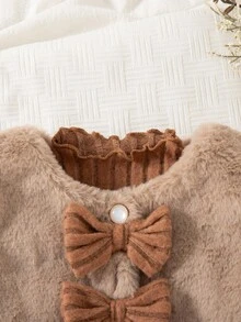 SHEIN Playful Pals 2 件套女婴秋冬针织罗纹高领长袖连衣裙和无袖毛绒背心开衫套装，优雅、时尚、可爱 - 棕色 - 查看 8
