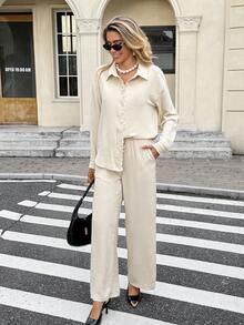 SHEIN Frenchy 2 件套女士休闲通勤简约纯色提花长袖衬衫和宽松裤 2 件套，秋季，新款秋季收腰衬衫套装，优雅两件套，亚麻收腰衬衫，休闲套装，教师节，旅行，机场穿着适度两件套舒适两件套，冬季两件套，派对两件套，女士派对两件套，婚礼派对两件套，外出上衣，女士优雅两件套，别致女士两件套，时尚优雅通勤套装 - 杏色 - 查看 2