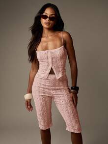 MISSGUIDED 女士夏季英式刺绣七分裤套装，搭配细肩带紧身胸衣上衣，孔眼蕾丝套装，海滩派对度假装 - 粉色 - 查看 1