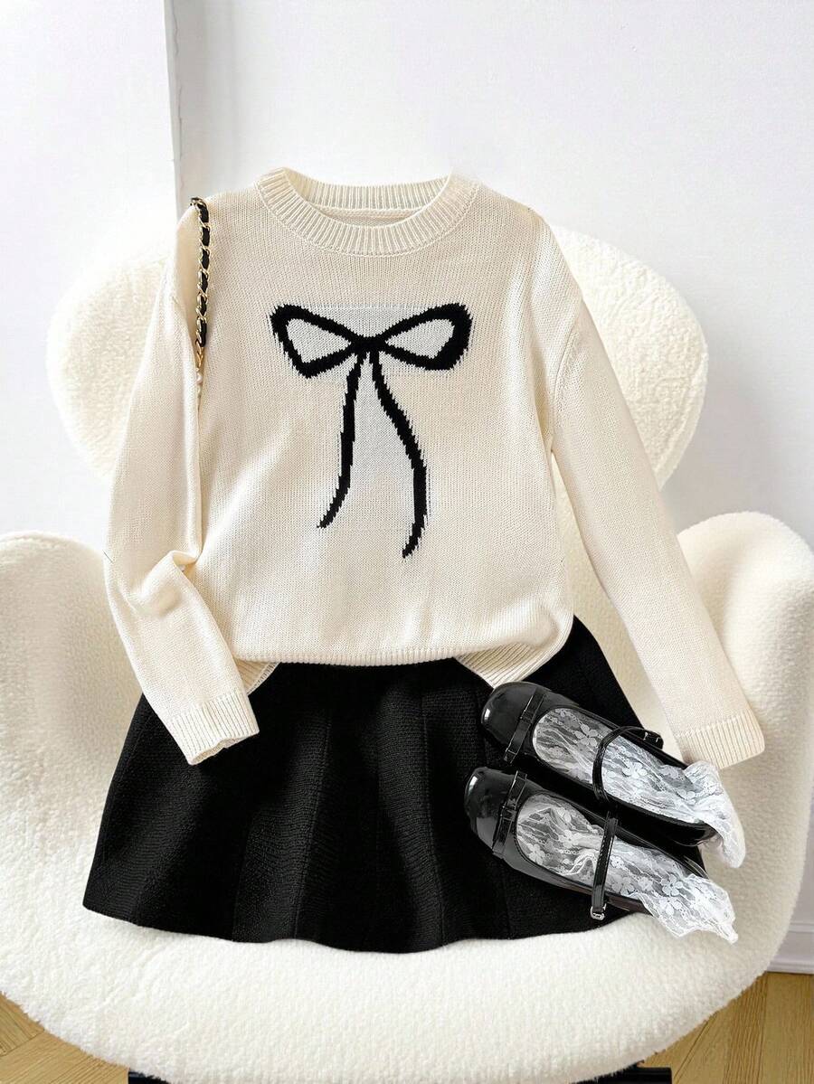 SHEIN Tween Girl Loose Casual Minimalist Comfortable Round Neck Long Sleeve Heart Pattern Sweater & Skirt Set,In Fall/Winter