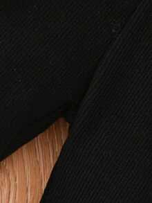 SHEIN Conjunto informal de 2 piezas de camisa a cuadros con botones frontales y bolsillos falsos, y pantalones para bebé niña - Rosa - Ver 4