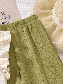 Apricot T-Shirt With Floral Prints & Cap Sleeves Paired With Rubber Yellow Casual Pants - Mustard Yellow - View 3