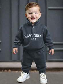 SHEIN Playful Pals 2 件装男婴字母印花长袖拉链运动衫和休闲运动裤套装，休闲秋季服装