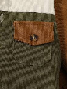 SHEIN Set de 2 piezas para bebé niño con chaqueta con capucha de manga larga con botones en bloque de color y pantalón de cintura sólida. Un atuendo cálido y cómodo adecuado para usar en otoño y primavera. Este conjunto es adecuado para salidas, ir a la escuela y usar en casa. Los niños pequeños pueden usar este versátil y duradero conjunto para sus actividades diarias. Manteniendo a los niños pequeños a la moda y cómodos durante las estaciones de transición de primavera y otoño. - Café integral - Ver 3