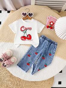 SHEIN Playful Pals 2pcs Baby Girls Cherry Print Round Neck Short Sleeve Top And Denim Long Pants Cherry Embroidery Outfit, Fruit Pattern Sweet Style, Comfortable Fit, Suitable For Daily Outings, Casual Home, And Joyful Parties - Multicolor - View 1