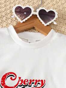 SHEIN Playful Pals 2pcs Baby Girls Cherry Print Round Neck Short Sleeve Top And Denim Long Pants Cherry Embroidery Outfit, Fruit Pattern Sweet Style, Comfortable Fit, Suitable For Daily Outings, Casual Home, And Joyful Parties - Multicolor - View 4