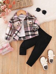 SHEIN Conjunto informal de 2 piezas de camisa a cuadros con botones frontales y bolsillos falsos, y pantalones para bebé niña - Rosa - Ver 1