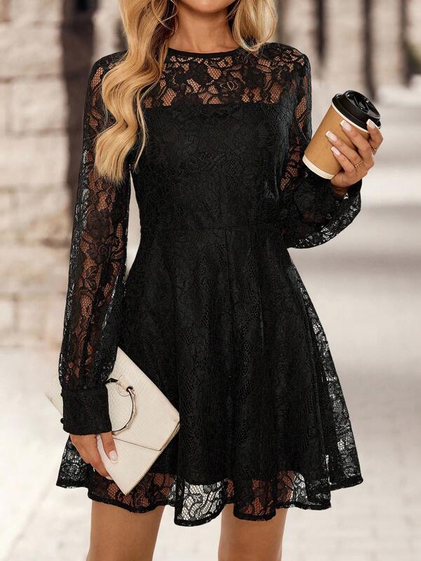 EMERY ROSE Vestido corto casual de manga larga con cintura ceñida y encaje negro para mujeres