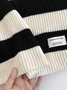 SHEIN 青少年女孩針織黑白條紋Logo高領寬鬆休閒翻領短版大尺寸冬季毛衣，適合秋季、假期、返校季 - 黑與白 - 查看 6