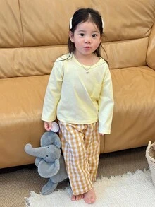 DAZY 2 Stücke/Set Kleinkind Mädchen Lässig Rundhals Langarm Top und karierte locker sitzende Hose Pyjama Set