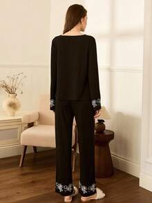 Moireta Mature Elegant Charm Embroidered Lace Trim V-Neck, Cuff, Hem A-Line Ruffle Hem Black Ladies Pajama Set, Suitable For Loungewear Pajama Sets For Women Black Sleepwear Set Two Pieces Sleepwear Set Women Lounge Wear Sets V Neck Pajama Set, Fall Clothes