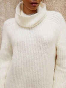 SHEIN Privé VITNOS Women's Off-White Autumn Casual Oversized Knit Sweater,Turtleneck Long Sleeve Tasseled Fringe Elegant Party Sweater For Any Occasion,Holiday - Beige - View 8