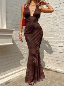 SHEIN Tall 2 件棕色优雅度假魅力性感女士套装，女士露背系带无袖印花短款上衣，不对称荷叶边下摆，紧身针织高弹力美人鱼裙 - 棕色 - 查看 3