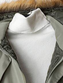 SHEIN 青少年男童军绿色长款连帽派克大衣，休闲学院风，舒适时尚，百搭实用，面料柔软，适合日常穿着、上学、圣诞节、郊游、户外活动、冬季、假期等场合。男童冬季外套，男童长款外套，青少年男童夹克，男童连帽外套，男士外套，秋冬季服装，羽绒服。