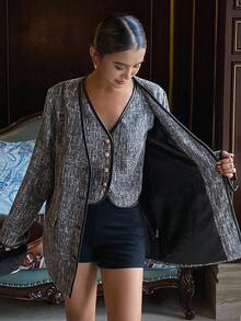 DAZY مجموعة جاكيت صدرية بدون أكمام ذات رقبة على شكل حرف V وبلوزة كاجوال بأكمام طويلة، لون متباين، قطعتان، خريف/شتاء رمضان - رمادي - مشاهدة 4