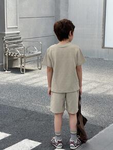 SHEIN Tween Boy Letter Patched Detail Tee & Shorts, School, Campus, College Summer Holiday - Apricot - View 2