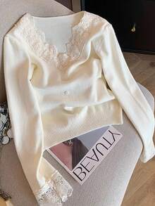 Resyla Suéter elegante de mujer con cuello en V, contraste de encaje, manga larga y diseño de botones para otoño/invierno - Blanco - Ver 1