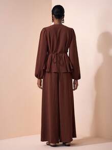 Zivah 2025 Herbst und Winter Neu Pendler Elegant Lässig Urlaub Braun V-Ausschnitt Verdrehte Langarm Bluse + Hohe Taille Weite Bein Lang Hose Damen Zweiteiler Set, Reise, Pendeln, Party, Urlaub, Old Money Stil, Einkaufen, Bankett, Elegant, Party, Date, Lässig - Braun - Übersicht 2