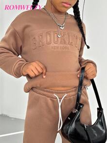 Tween Girl Round Neck Solid Color Dropped Shoulder Loose Letter Embossed Sweatshirt Set