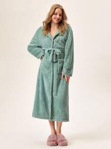Loomlin RueChic Women Jacquard Plush Fabric Pocket And Hoodie Detail Letter Embroidery Detail Homewar Robe Sleep Robe Women Women Loungewear Robe With Hood - Mint Green - View 3