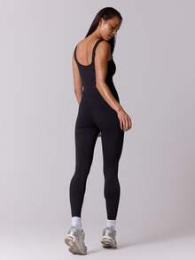 Musera Sport 运动塑形露背连体紧身衣，优雅休闲，适合运动健身、返校、瑜伽、普拉提等日常穿着。 - 黑色 - 查看 4